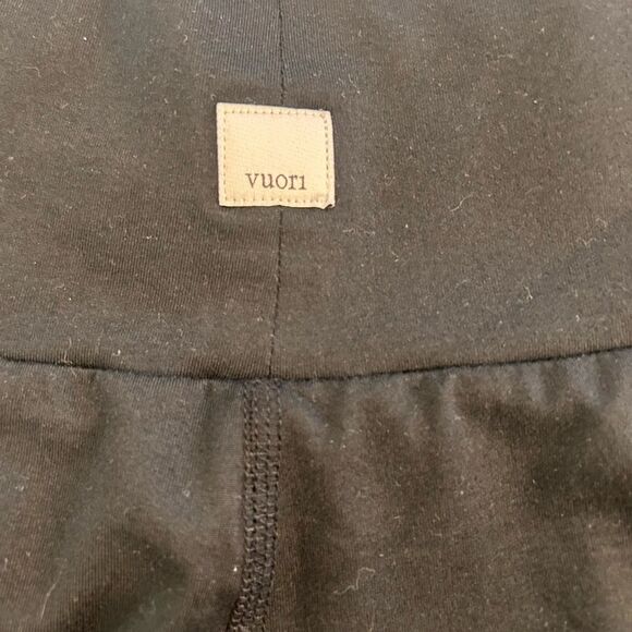 Women's Vuori Black Lux At Ease pants M - Picture 5 of 6